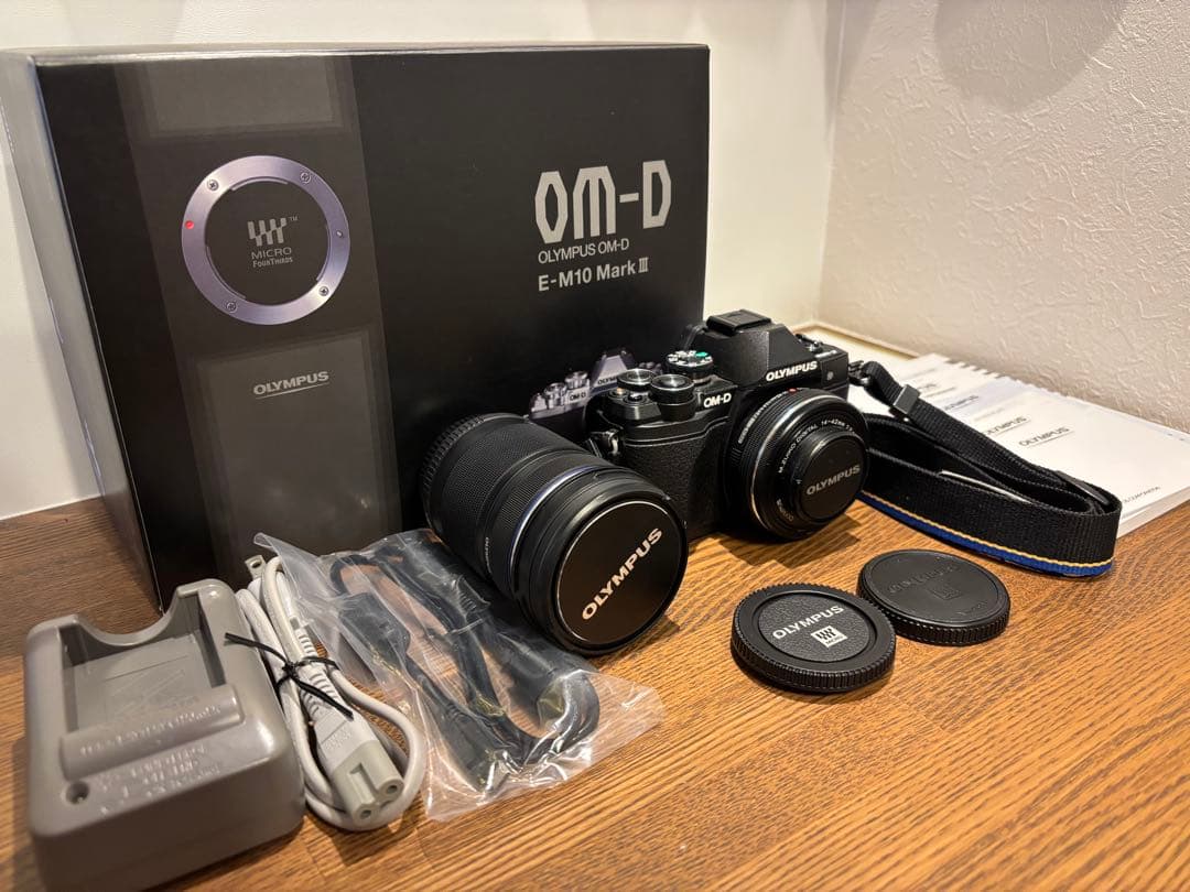 のき　OLYMPUS E-M10 Mark III 本体　レンズ2本　一式