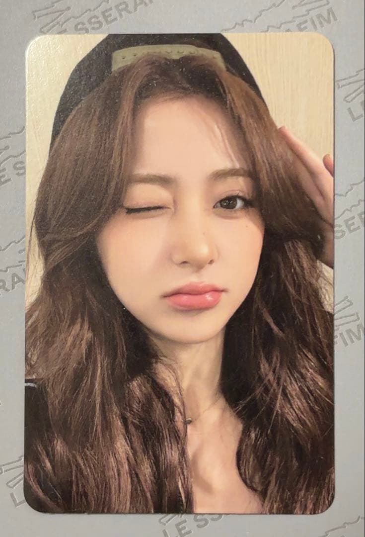 LE SSERAFIM hello82 ユンジン ポップアップ アメリカ US