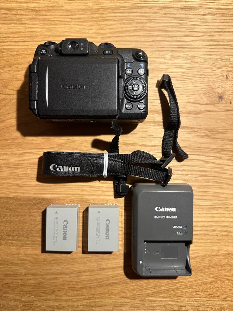 ⭐︎美品⭐︎ Canon G12 コンデジ 2バッテリー ストラップ 充電器付き
