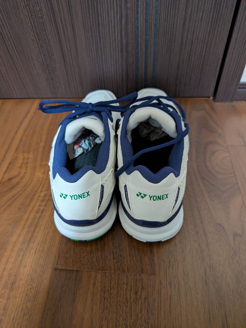【ほぼ新品、試着のみ】ヨネックス パワークッションエクリプション4 26.0cm
