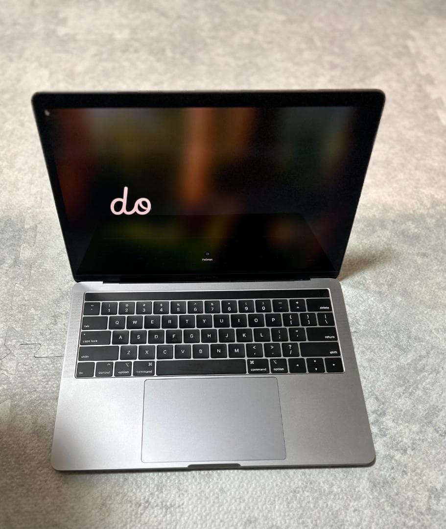 MacBook Pro 2018 13インチ スペースグレー