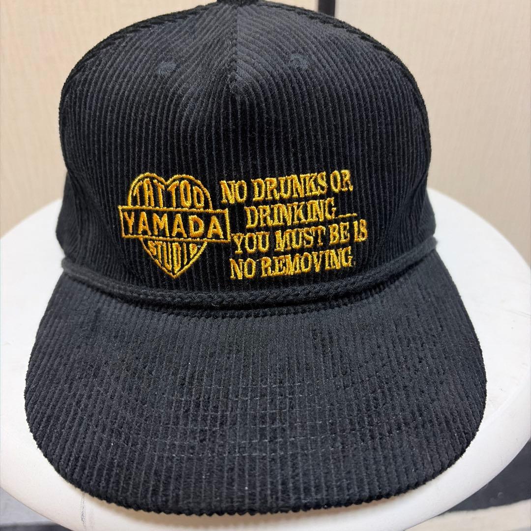 太郎　タトゥースタジオヤマダ　刺繍ロゴ　コーデュロイキャップ
