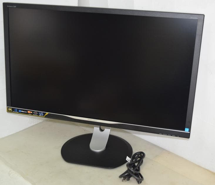 フィリップス Brilliance 328P 4K 液晶モニター/31.5型