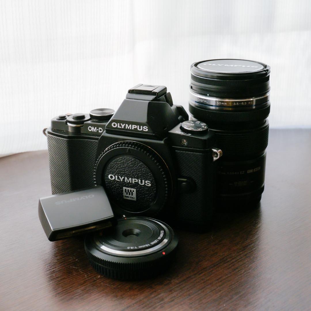 OLYMPUS OM-D E-M5 レンズキットおまけたくさん 美品！