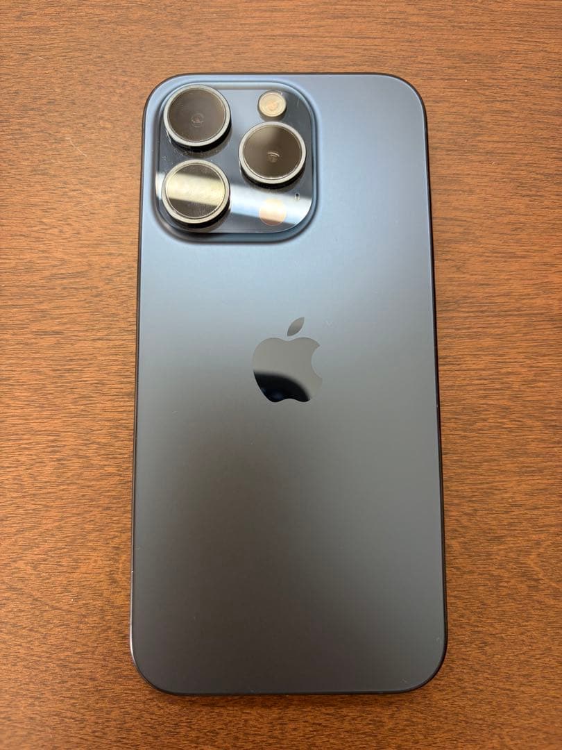 Apple iPhone 15 Pro 256G 本体 iFace ケース付き