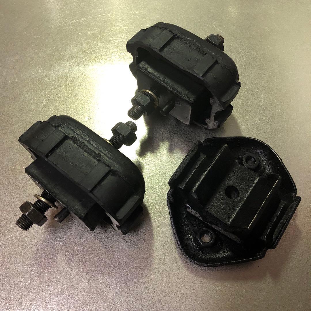 新品 ジムニー JA11エンジンマウント ミッションマウント JA71 JA12