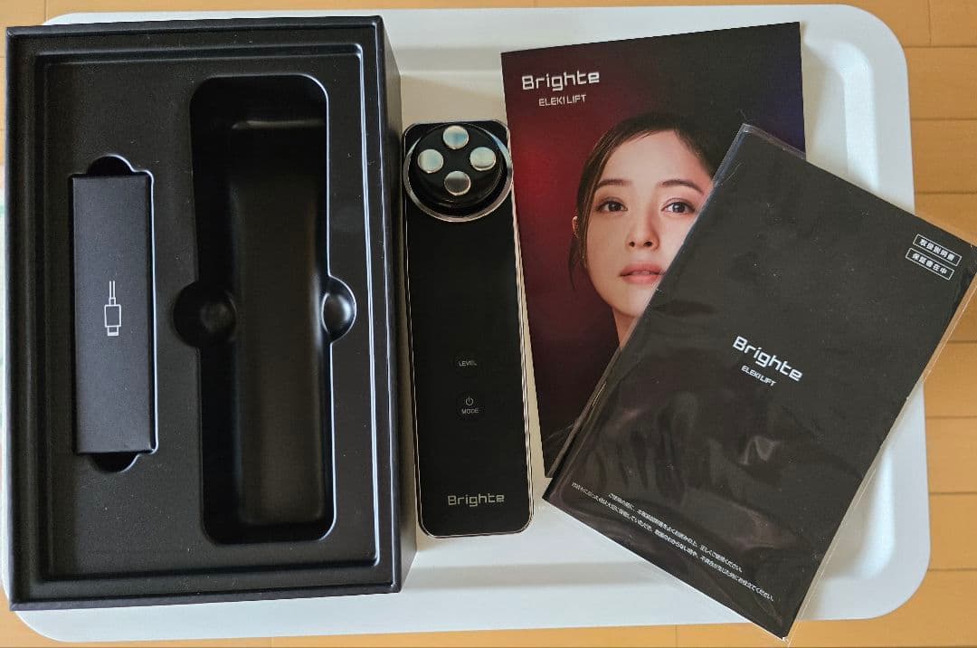 きー　Brighte ブライト エレキリフト 美顔器