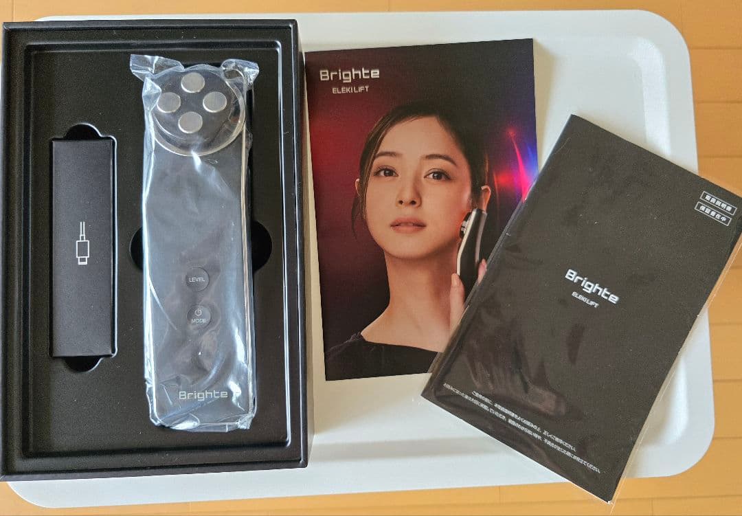 きー　Brighte ブライト エレキリフト 美顔器