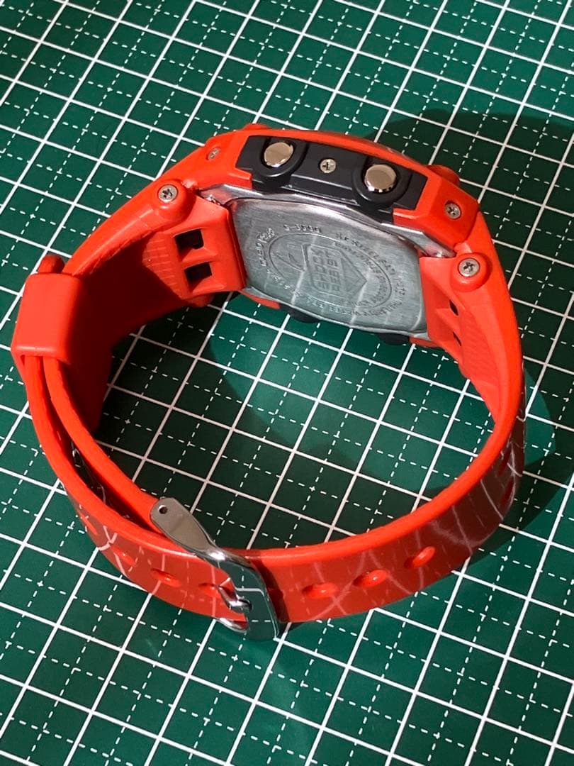 CASIO G-SHOCK G-8000 オレンジ×ブラック レッド液晶