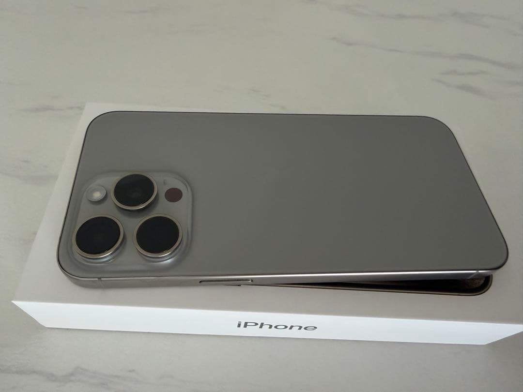 スマートフォン本体 Apple iPhone 15pro Max 256gb