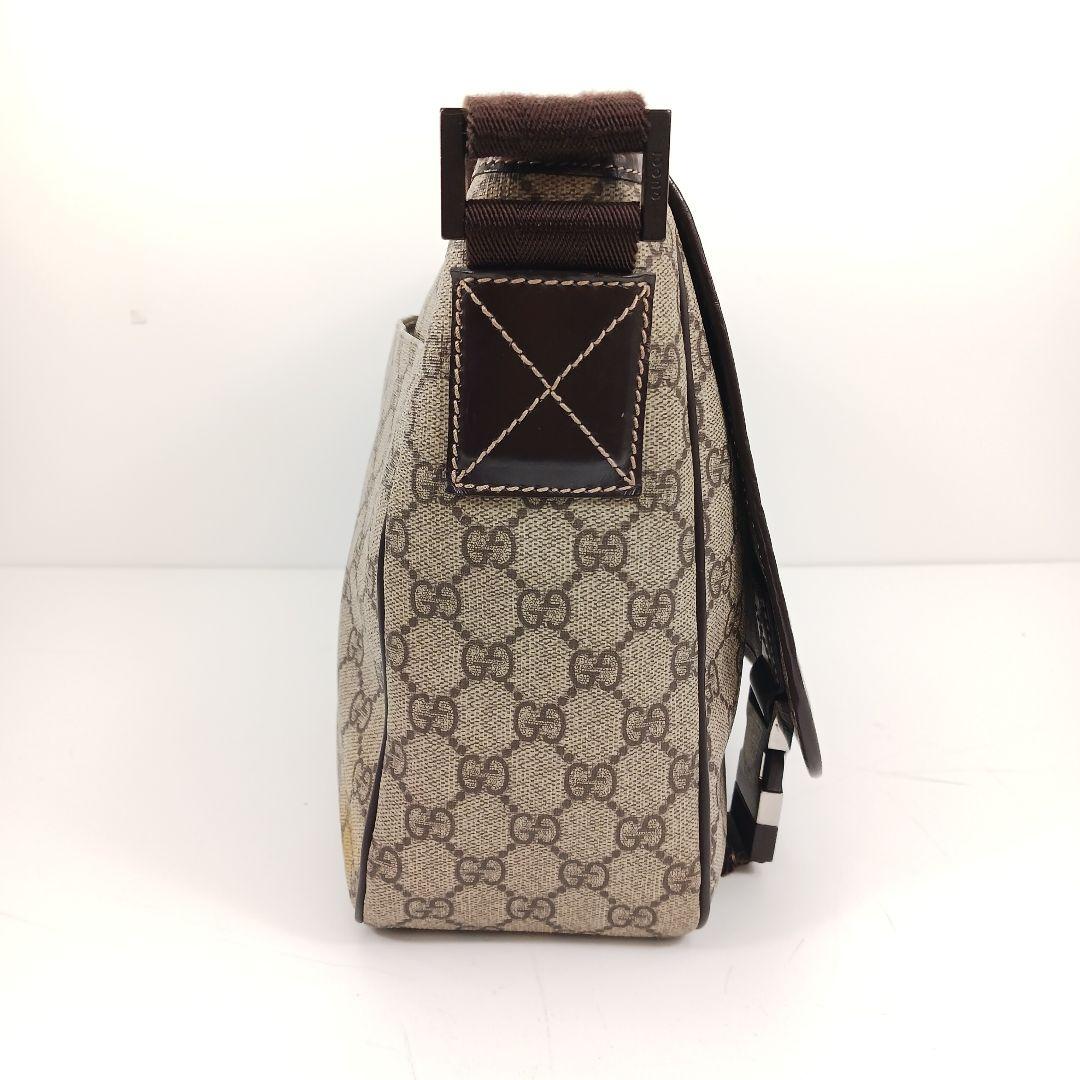✨人気デザイン✨GUCCI　GG スプリーム　メッセンジャーバック　PVC