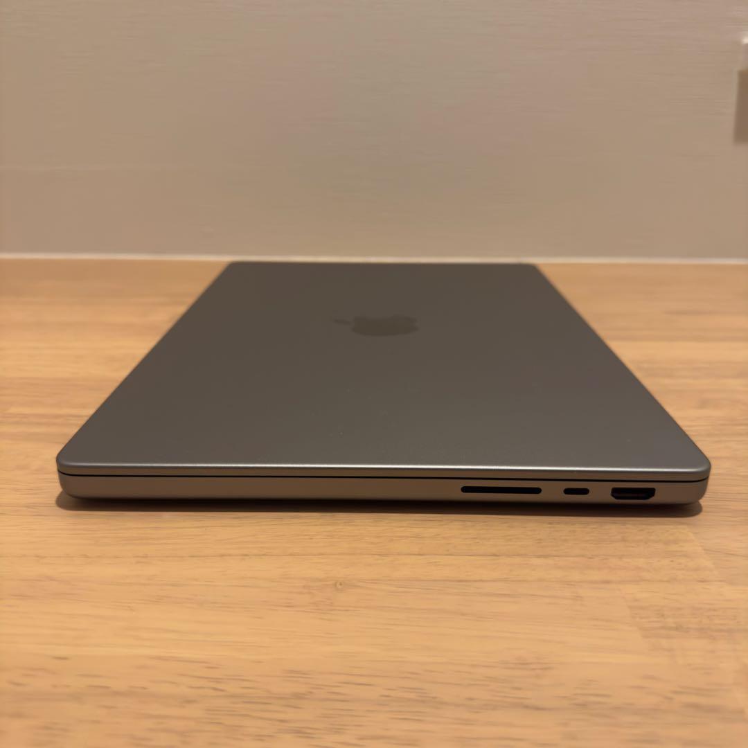 【破格】MacBook Pro M1 Pro 14インチ 2TB SSD