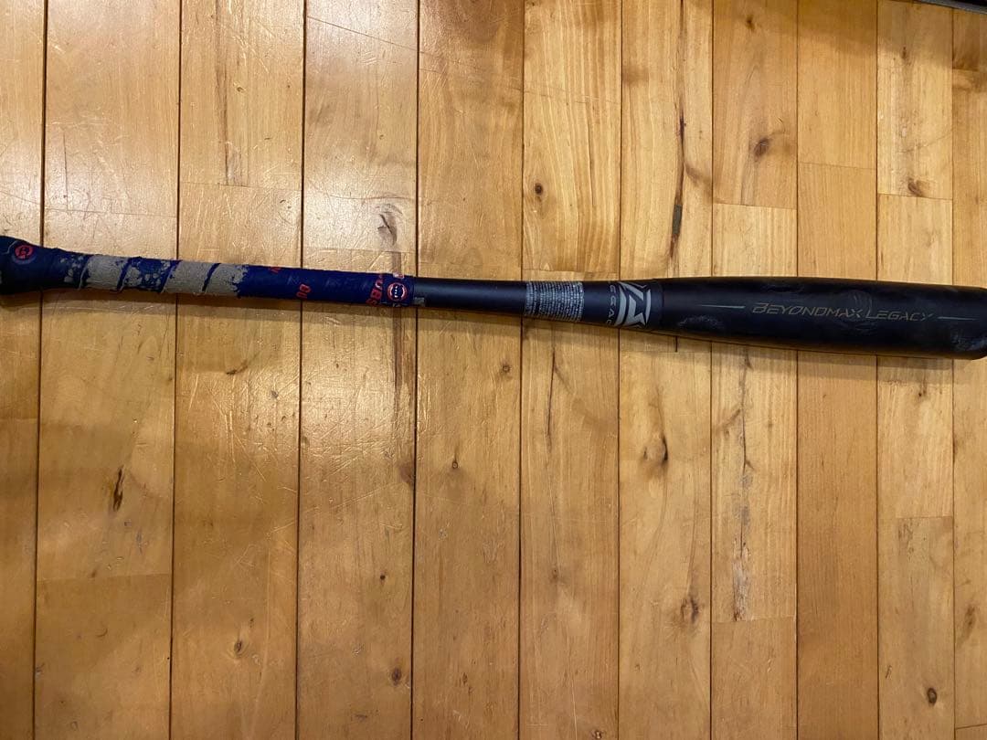 ミズノビヨンドマックスレガシーバット　84cm740gミドル