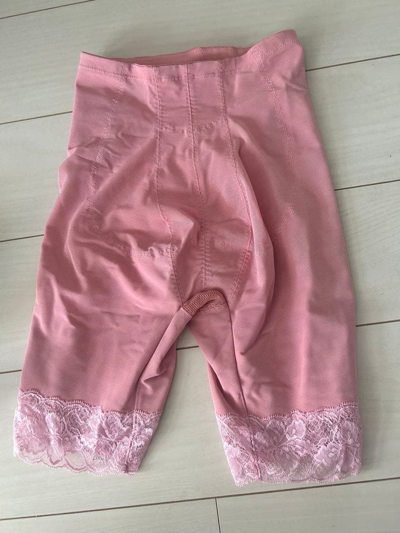 超美品　LALA 補正下着　グラントイーワンズ　ガードル　70