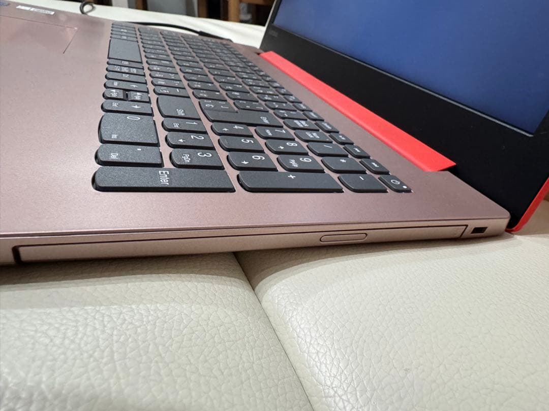 Lenovo Ideapad レッド （アダプター付き）