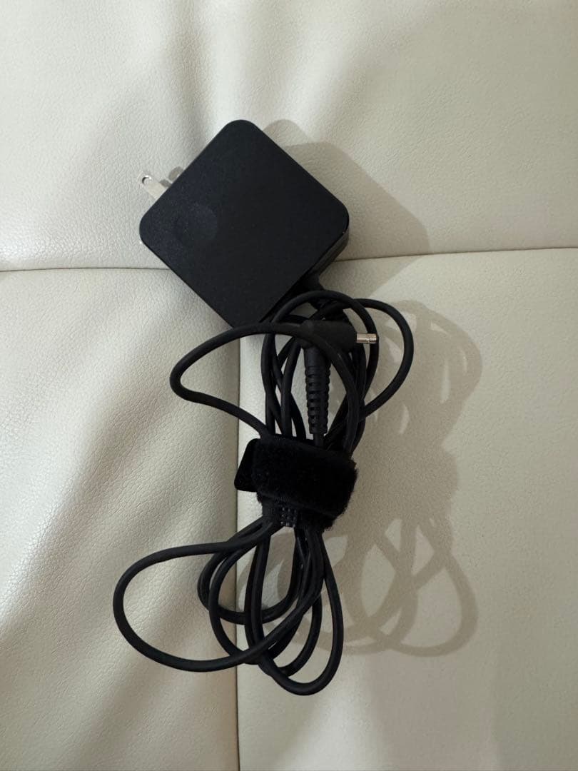 Lenovo Ideapad レッド （アダプター付き）