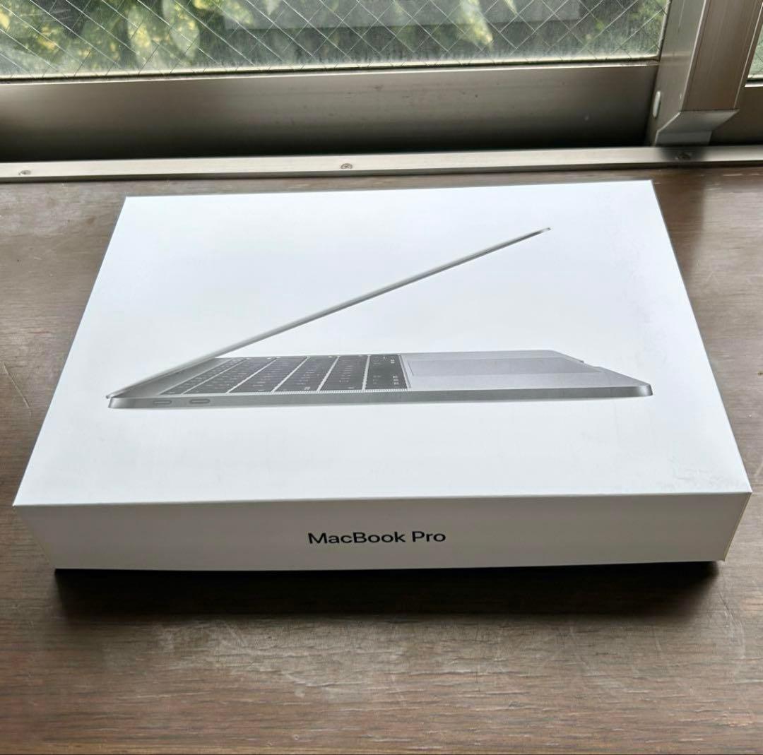 MacBook Pro 13インチ 2017 Core i7 完動品 状態良好