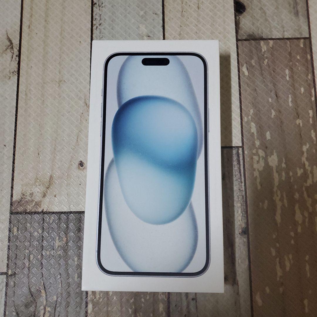 Apple iPhone 15Plus 本体　256GB