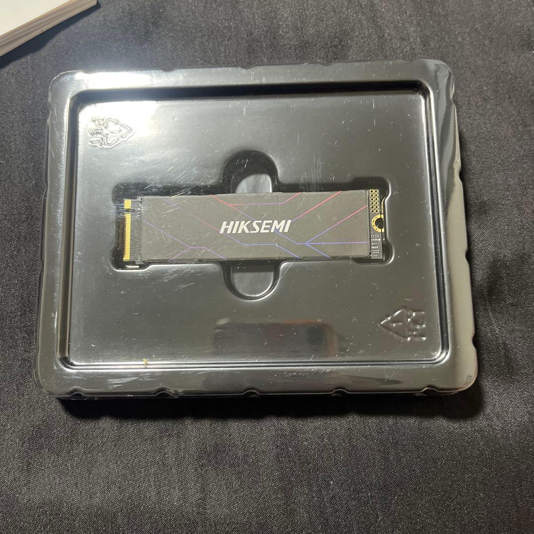 HIKSEMIのNVMe M.2 SSD「FUTURE 1024GB」
