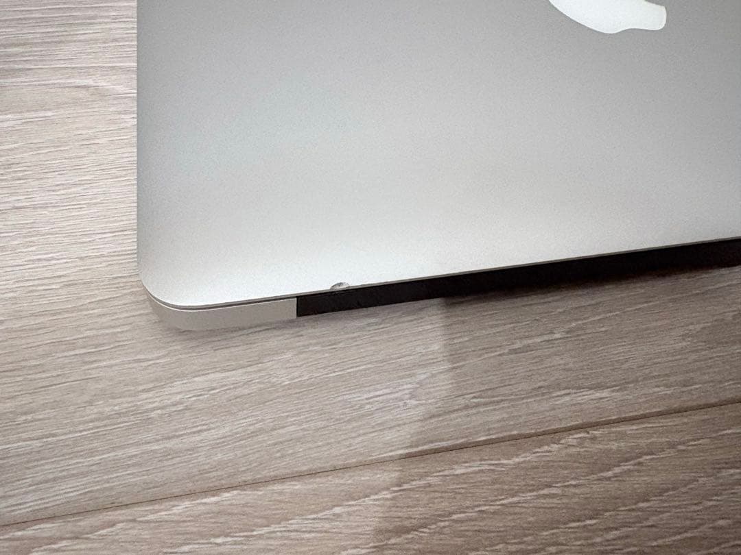 MacBook本体 MacBook Air (11-inch, Early 2015)