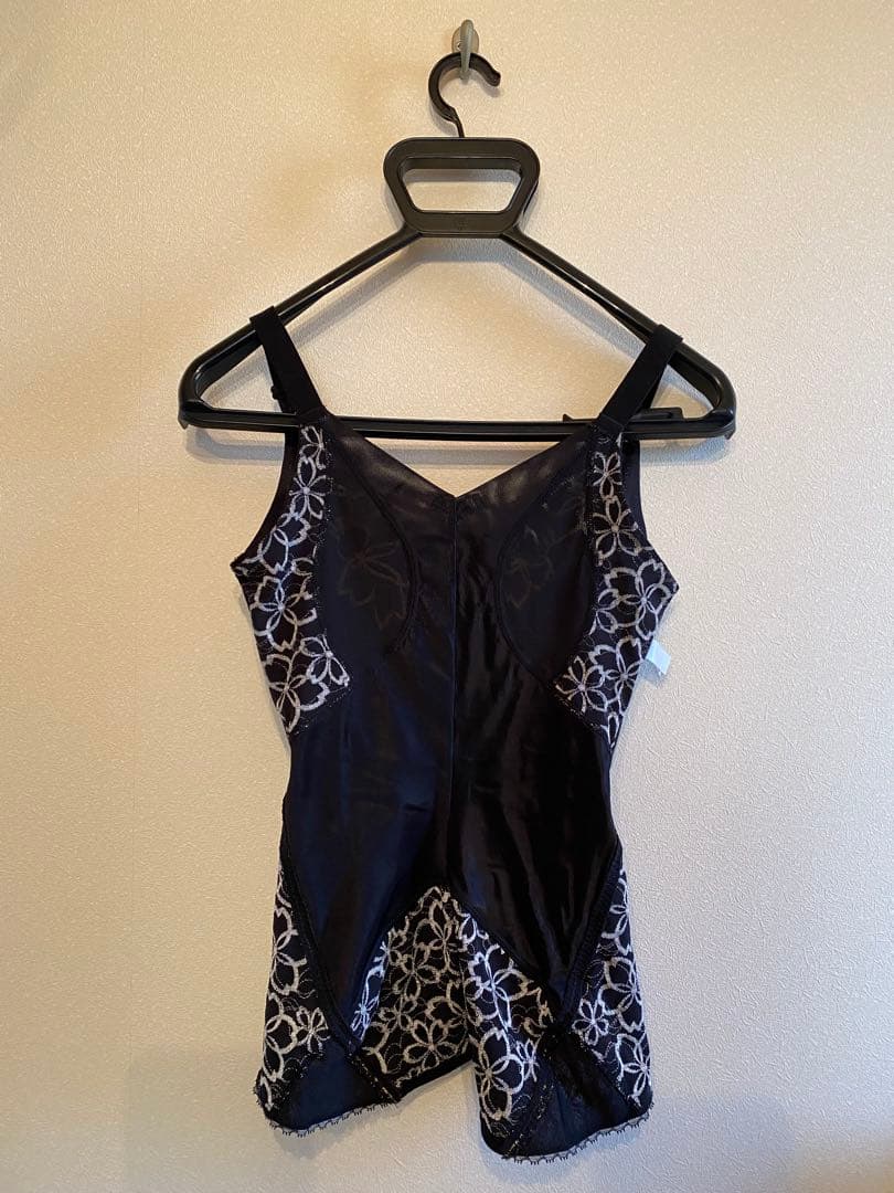 chiari MARUKO サクラ 黒 補正下着4点セット