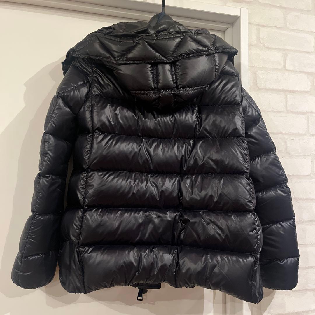 モンクレール ショート　ダウン