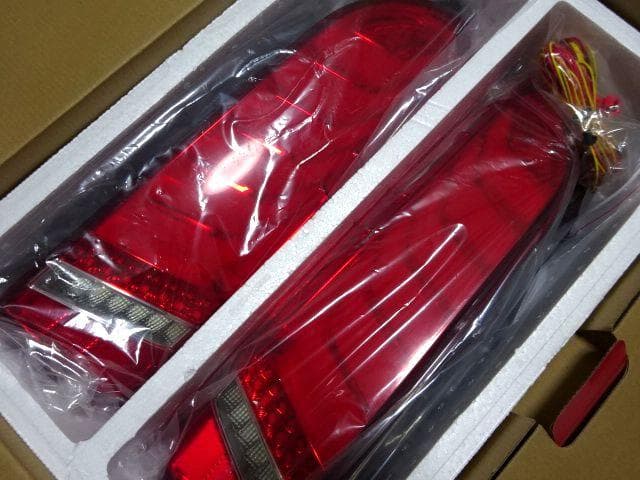 ヴァレンティ/ハイエース/JEWELジュエルLEDテールランプ/ウルトラシグマ