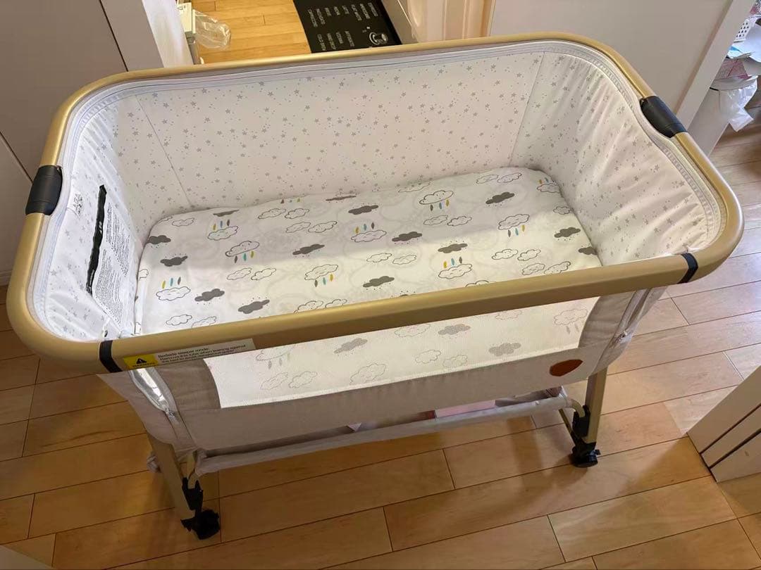 ベビーベット　折りたたみ　添い寝ベット　揺りかごに変身可能　新生児0か月〜