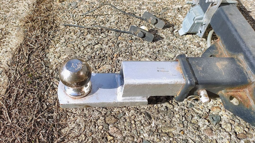 ジムニーJB-23W トレーラー用ヒッチ 50mmボール付き