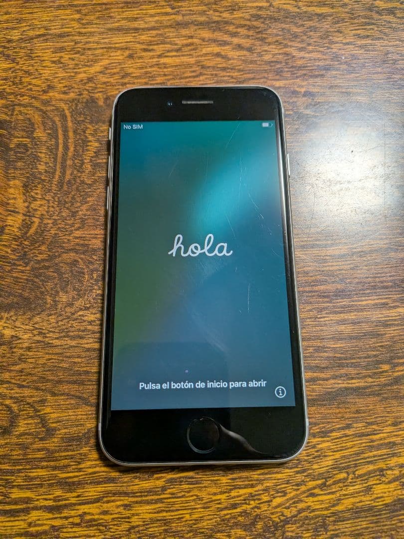 Apple iPhone SE ホワイト 64GB