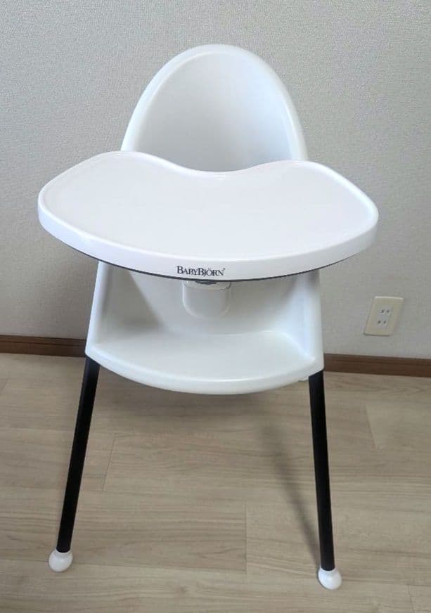 ベビービョルン 折りたたみ ハイチェア ベビーチェア　ベルト付　元箱取説あり