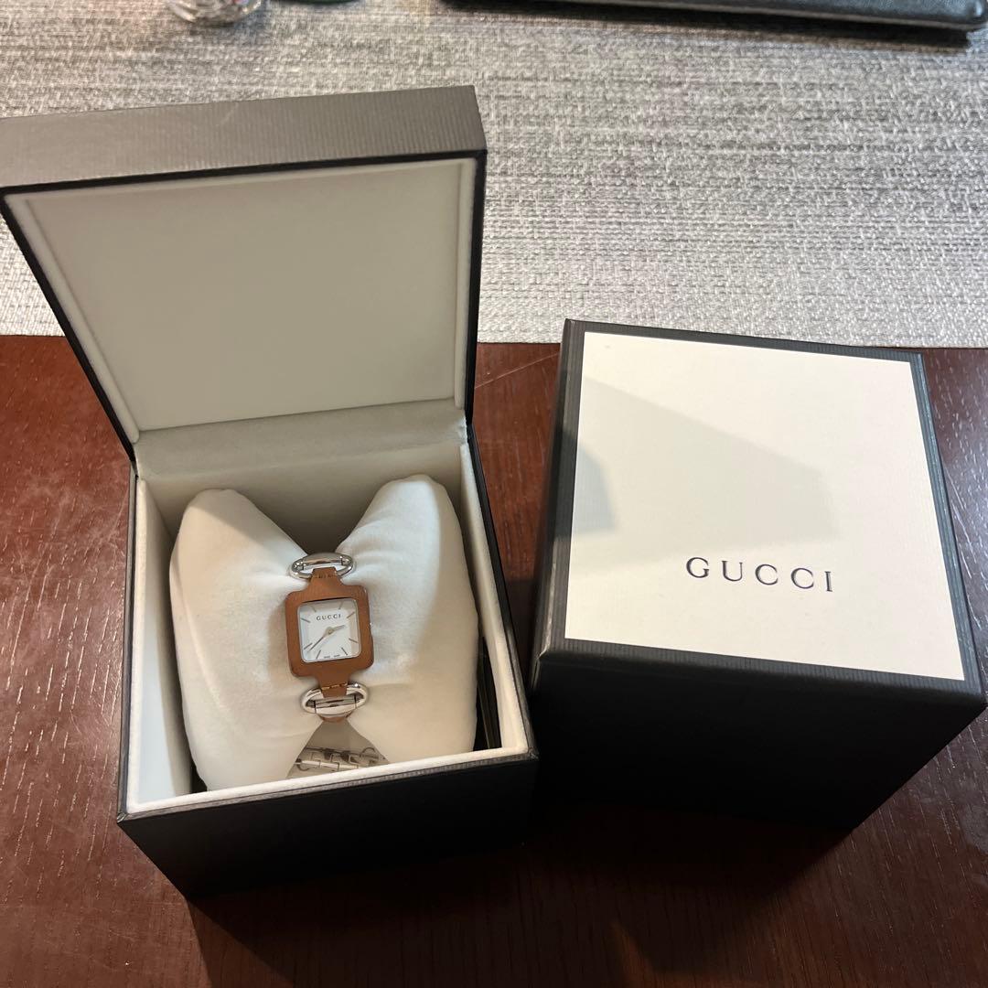 gucci 腕時計　レディース