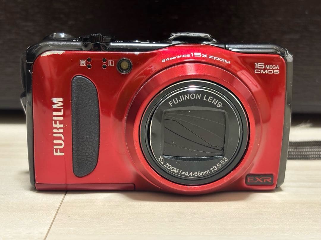 FUJIFILM FINEPIX F550EXR コンパクトデジタルカメラ