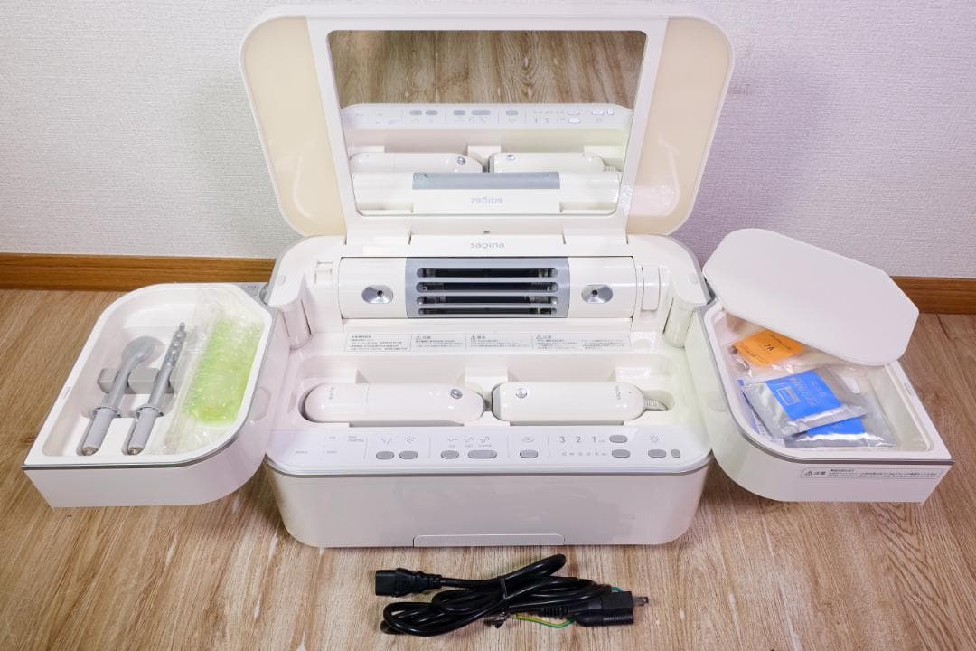 【美品】サキナ 美顔器 サキナビジュー