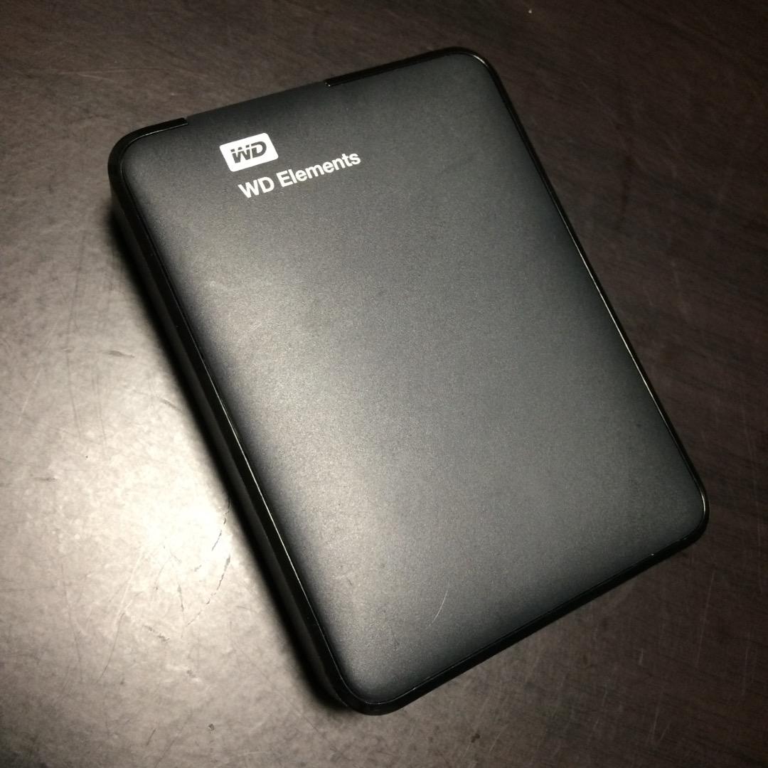 3TB WD Elements Portable HDD カバー付き