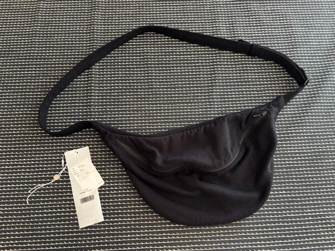 COMOLI (コモリ) シルクネップ ウエストバッグ　美品