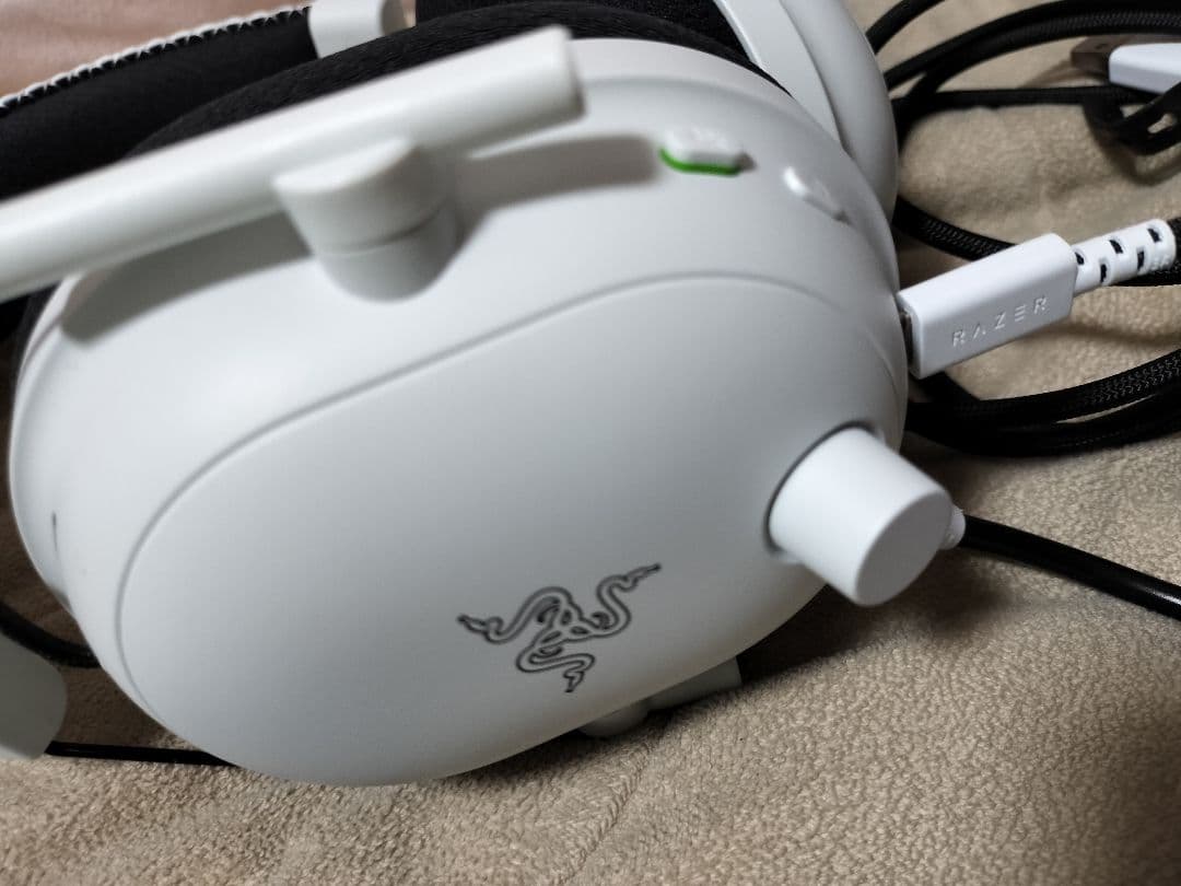 ヘッドホン Razer BlackShark V2 Pro White Edition