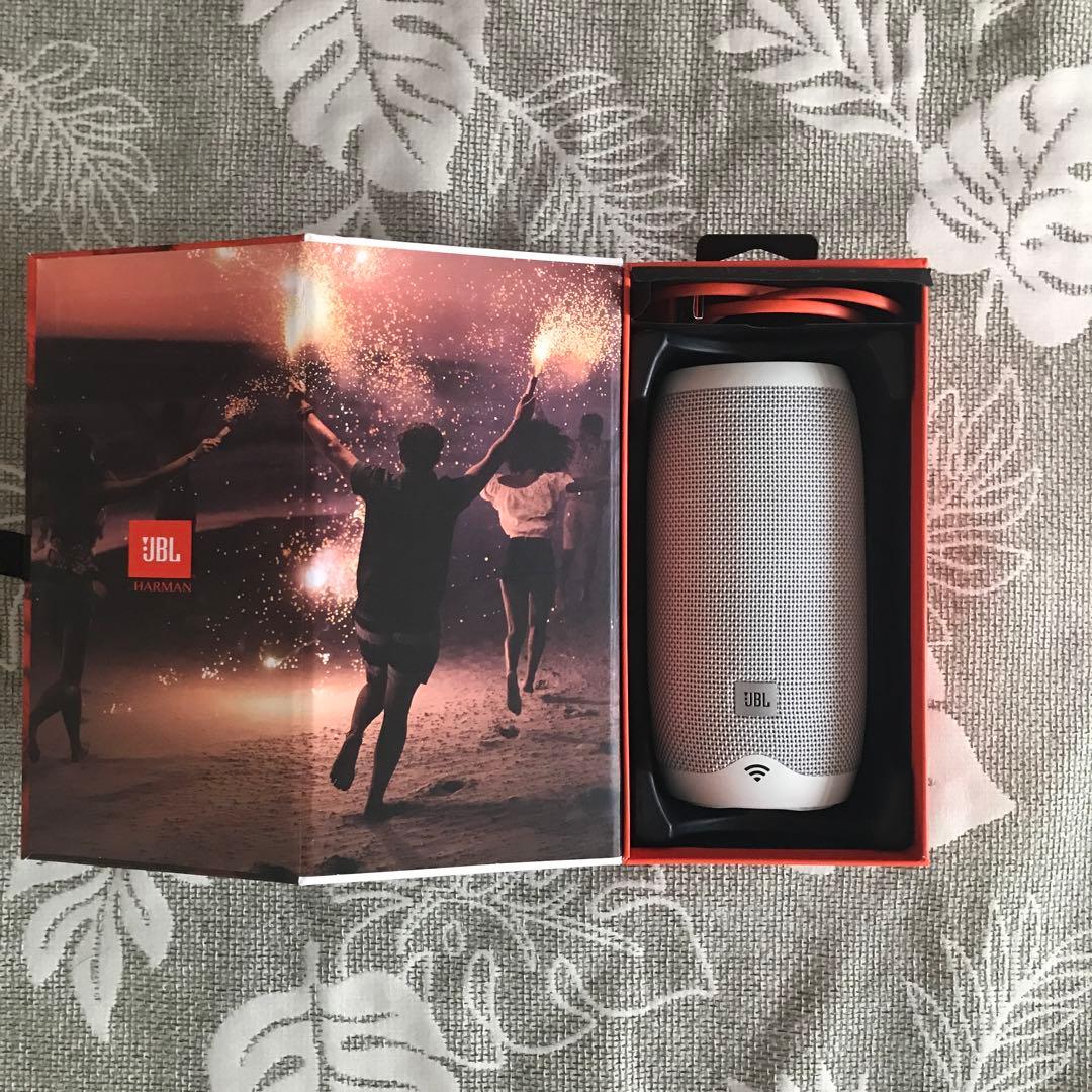 JBL音声認識対応ポータルスピーカー