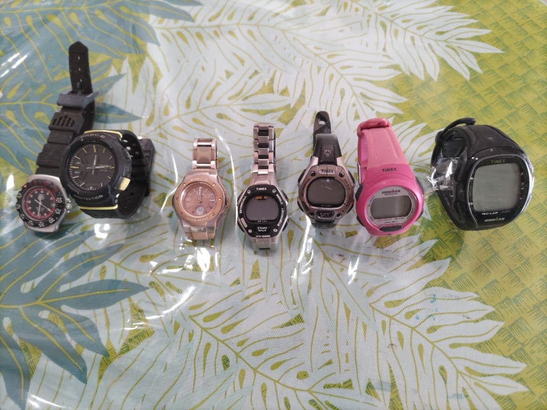 デジタル腕時計 多機能 スポーツスタイル