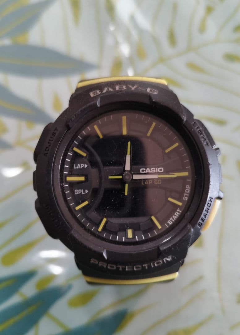 デジタル腕時計 多機能 スポーツスタイル