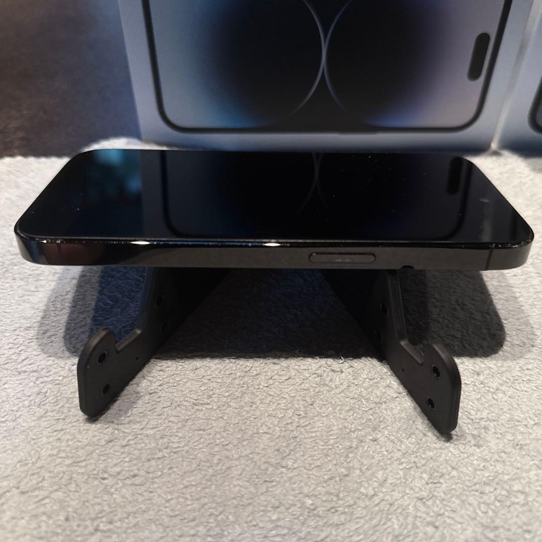 バッテリー100% iPhone 14 Pro スペースブラック 256GB