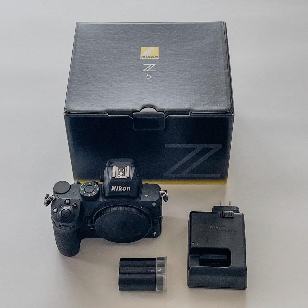 ニコン Nikon Z5 ミラーレスカメラ ボディ シャッター6,183回