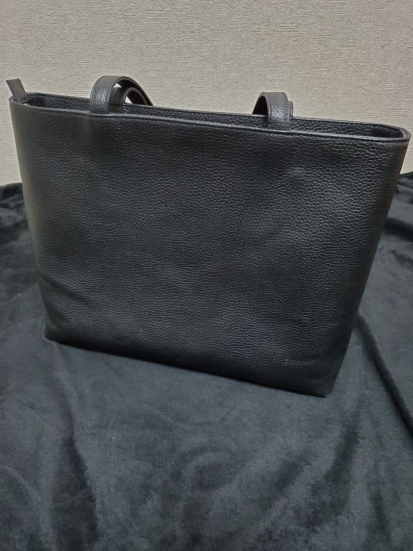 大変お得早い者勝ちタイムセール！大変美品 HushTug レザートート ブラック