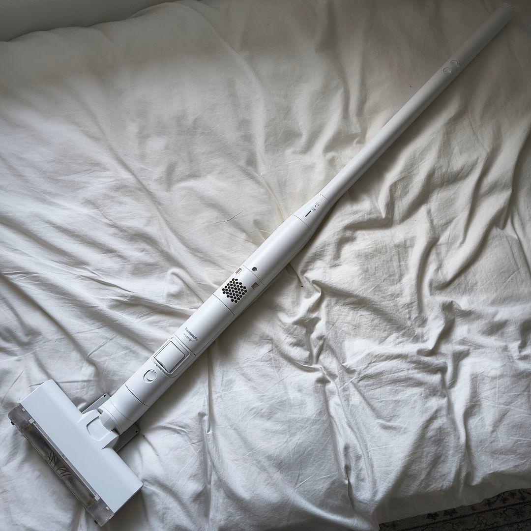 【美品】MC-NS10K パナソニック コードレススティッククリーナー