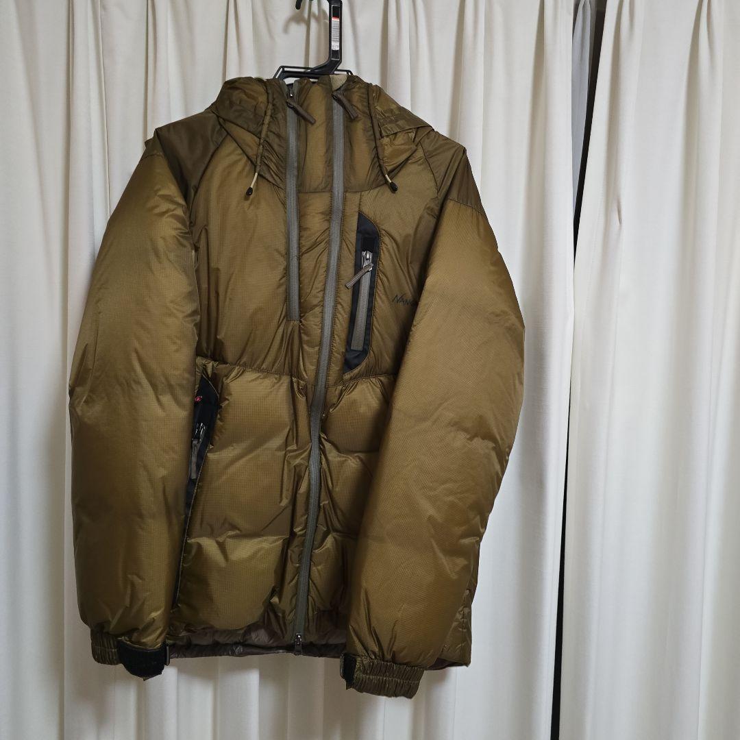 NANGA フード付きダウンジャケット