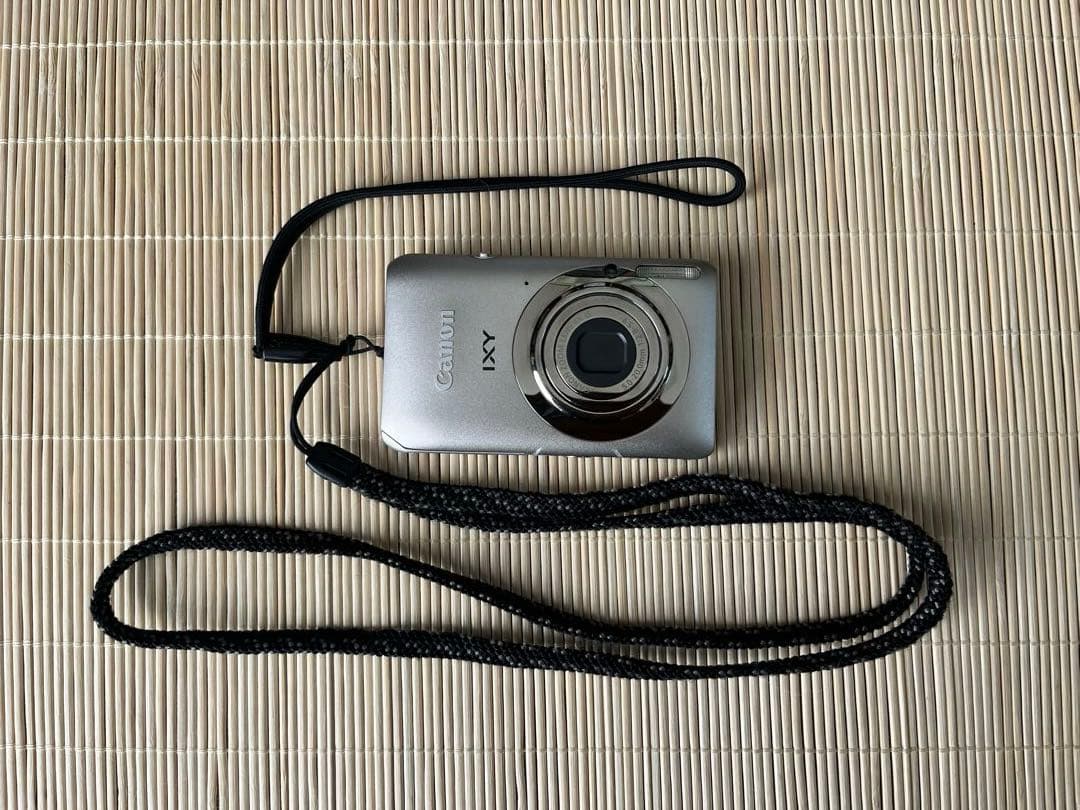 デジカメCanon IXY 210F すぐに使用可能