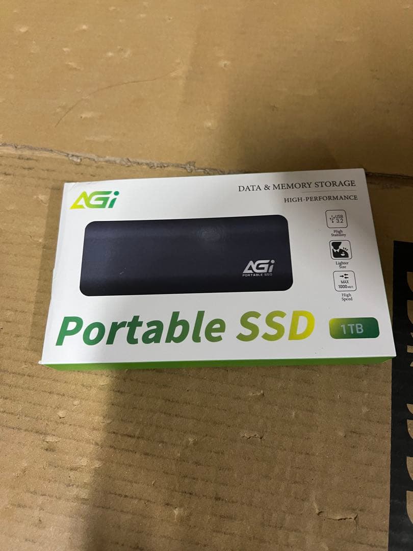 AGI 1TB ED198 外付けSSD、USB3.2 Gen2