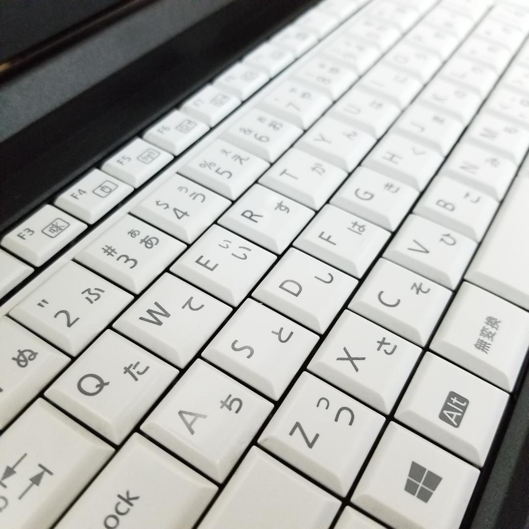 期間限定 新品SSD第8世代 Win11 即使用可ノートPC 富士通(E0472