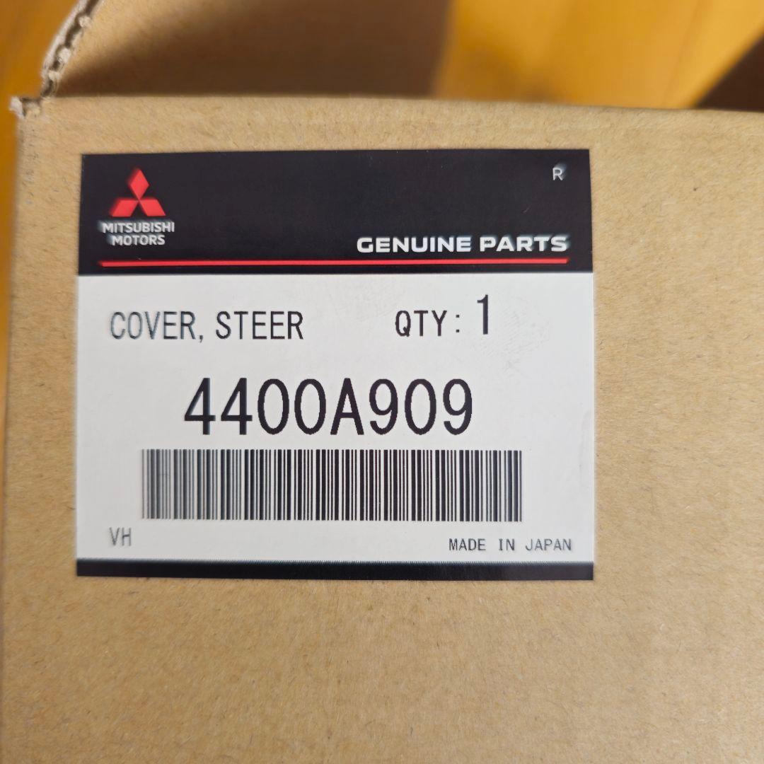 ランサーエボリューションX (10) ステアリングカバー