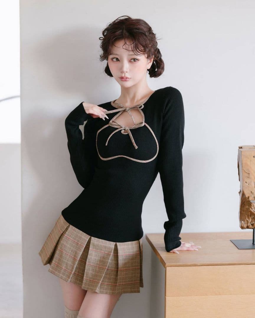 新品 ポイントチェックニットミニワンピース ダーリッチ BLK